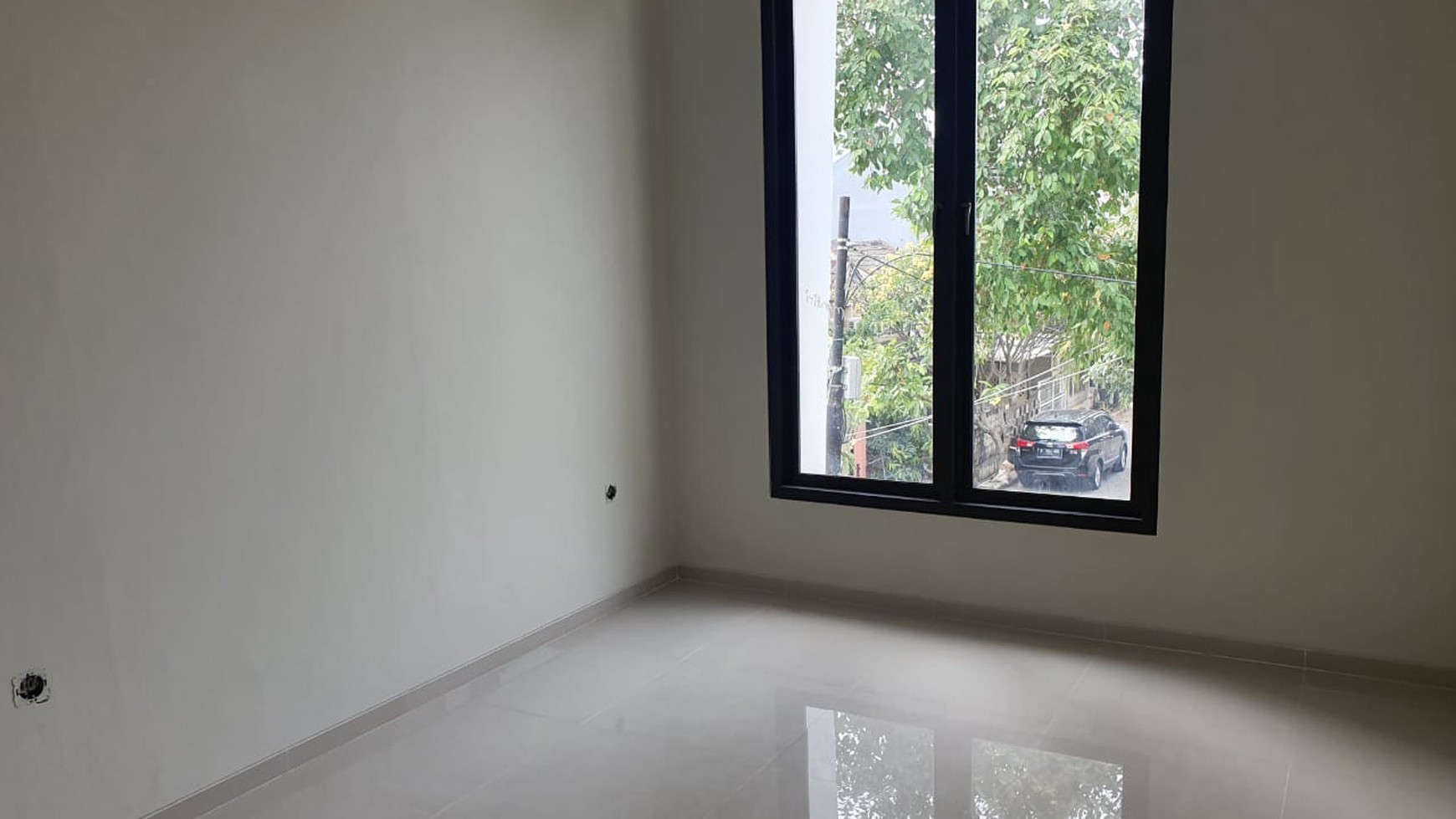 Rumah Bagus Brand New Di Graha Bintaro, Tangerang