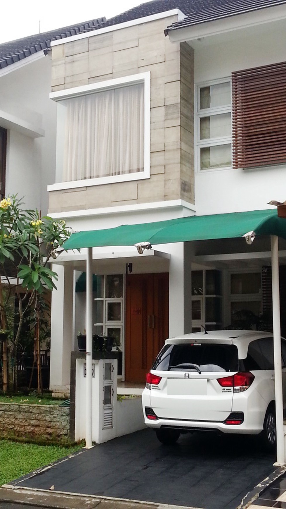 Rumah Cantik, Bagus Siap Huni dikawasan Discovery Cielo Bintaro
