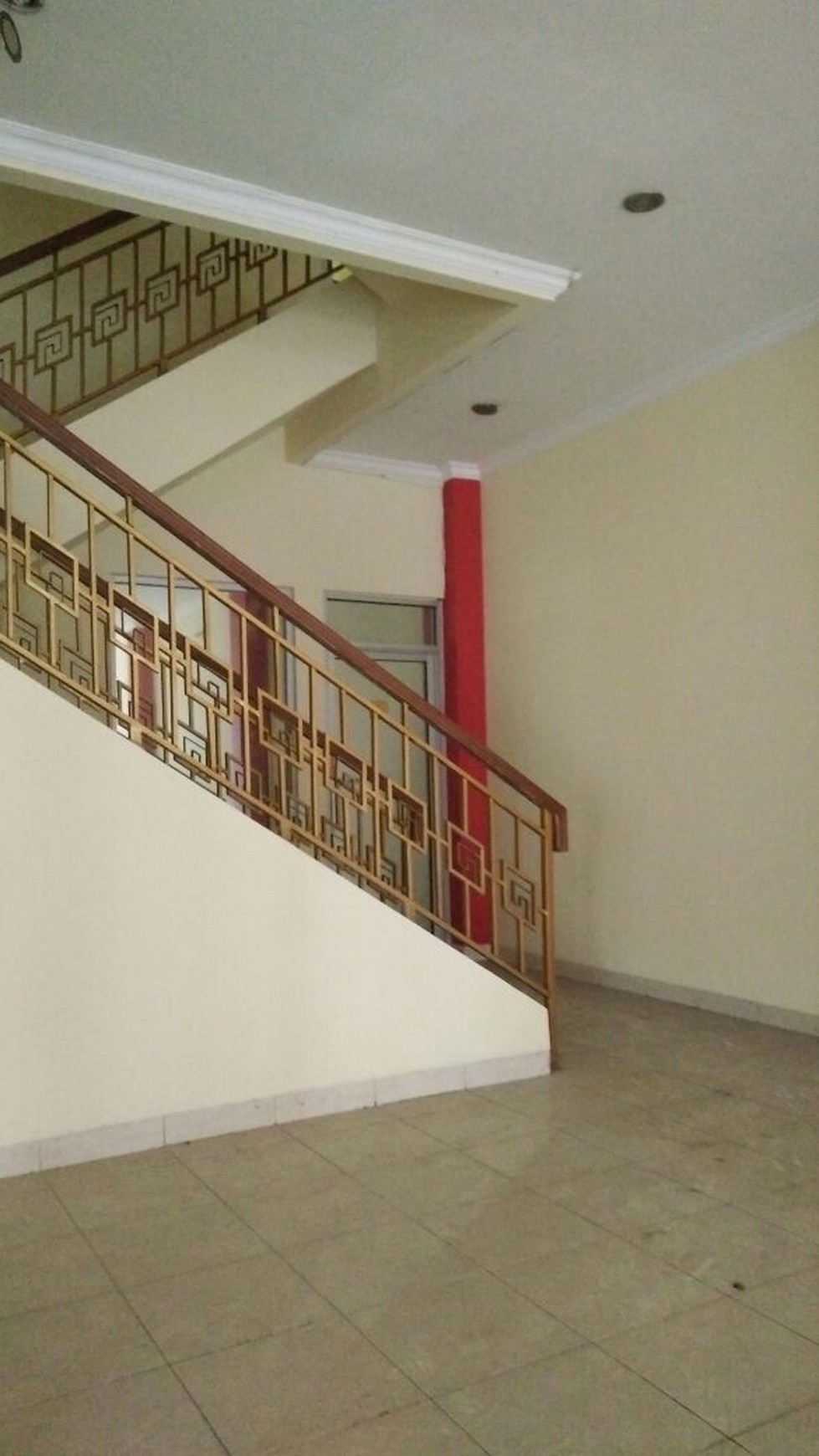 Ruko/Gedung Serbaguna di Pinggir Jalan Kesehatan Jaksel