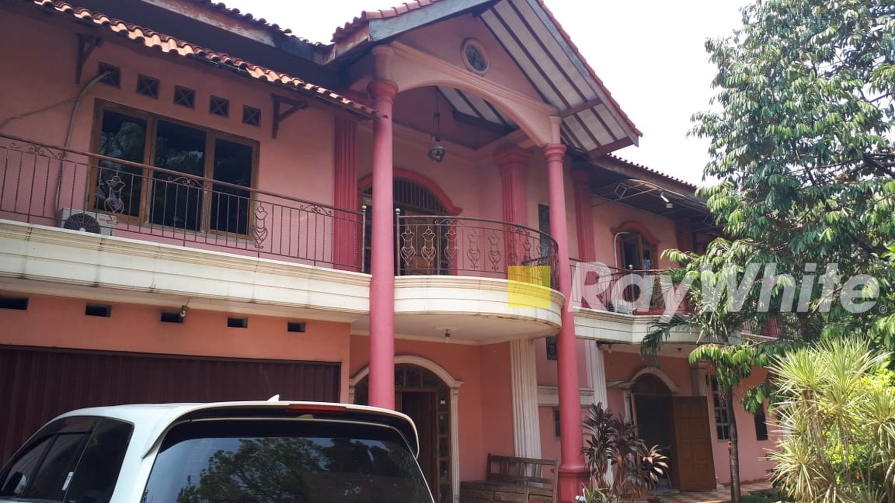 Rumah Luas di Margonda Cocok Untuk Usaha atau Kantor