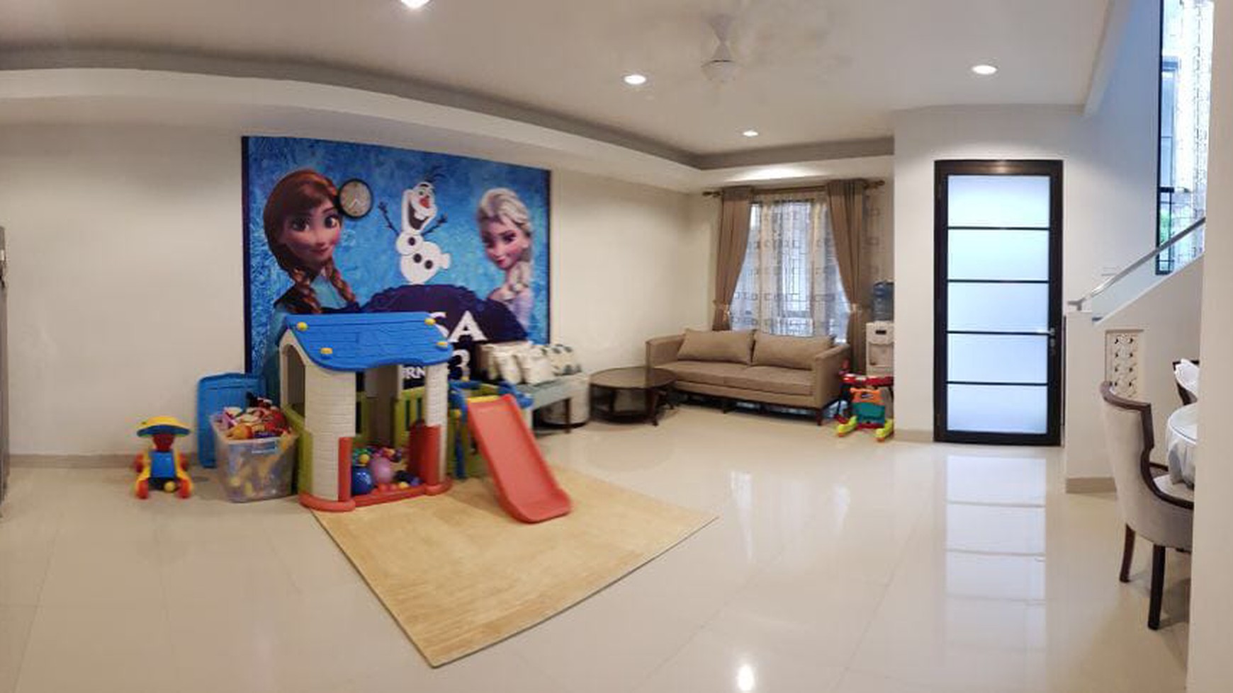 Rumah sangat bagus dan nyaman di pondok labu