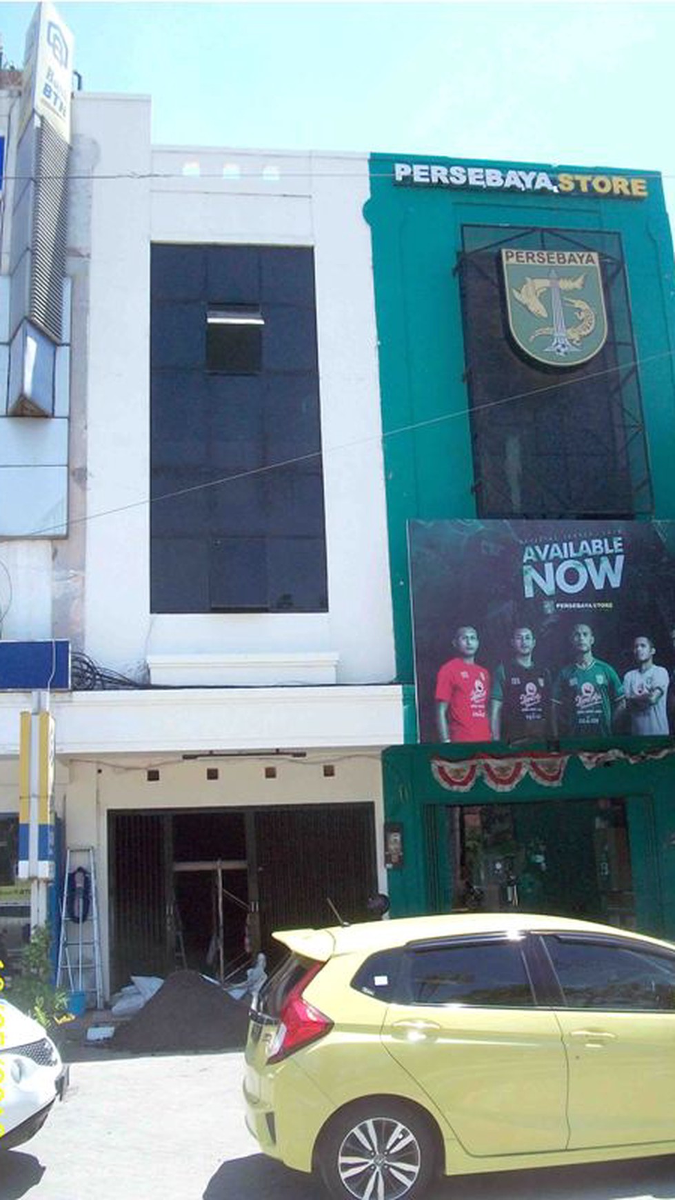 Sewa Ruko 3.5 Lantai, Strategis, Nol Jalan Raya, Ramai, Siap Pakai - D/Y -