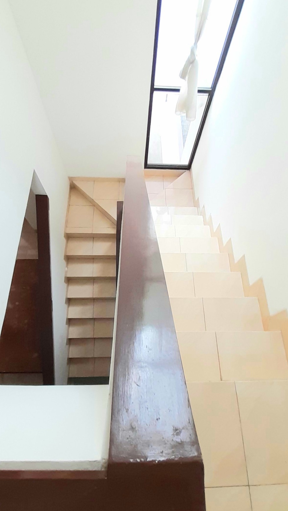 Rumah Cantiq Minimalis di Neo Permata Bintaro harga 1,6M nego sampai DEAL