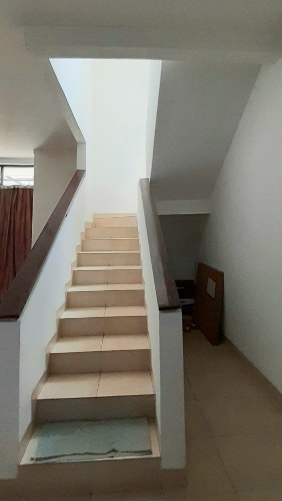 Rumah Cantiq Minimalis di Neo Permata Bintaro harga 1,6M nego sampai DEAL
