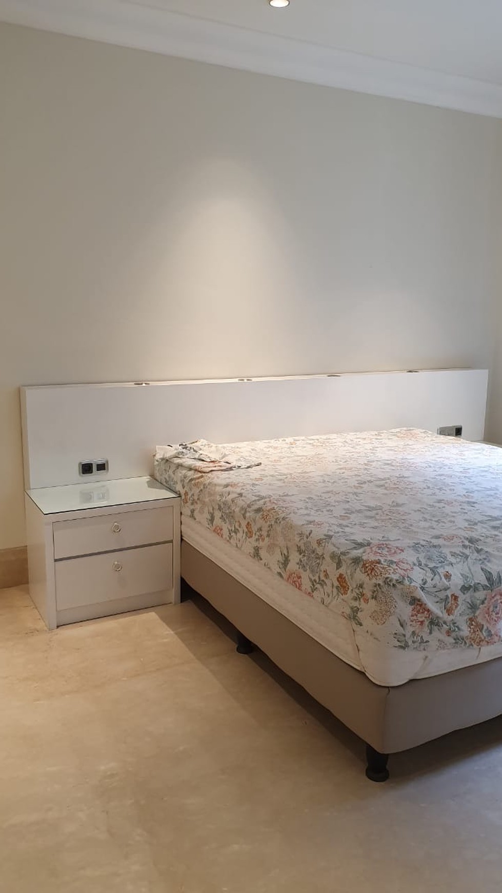 Sewa Rumah Metro Alam Pondok Indah ... Ada Lift.. Ada