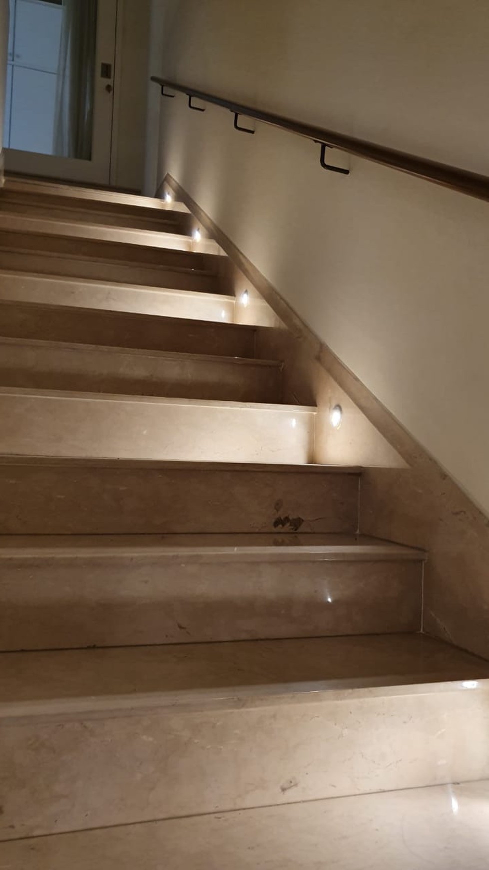 Sewa Rumah Metro Alam Pondok Indah ... Ada Lift.. Ada