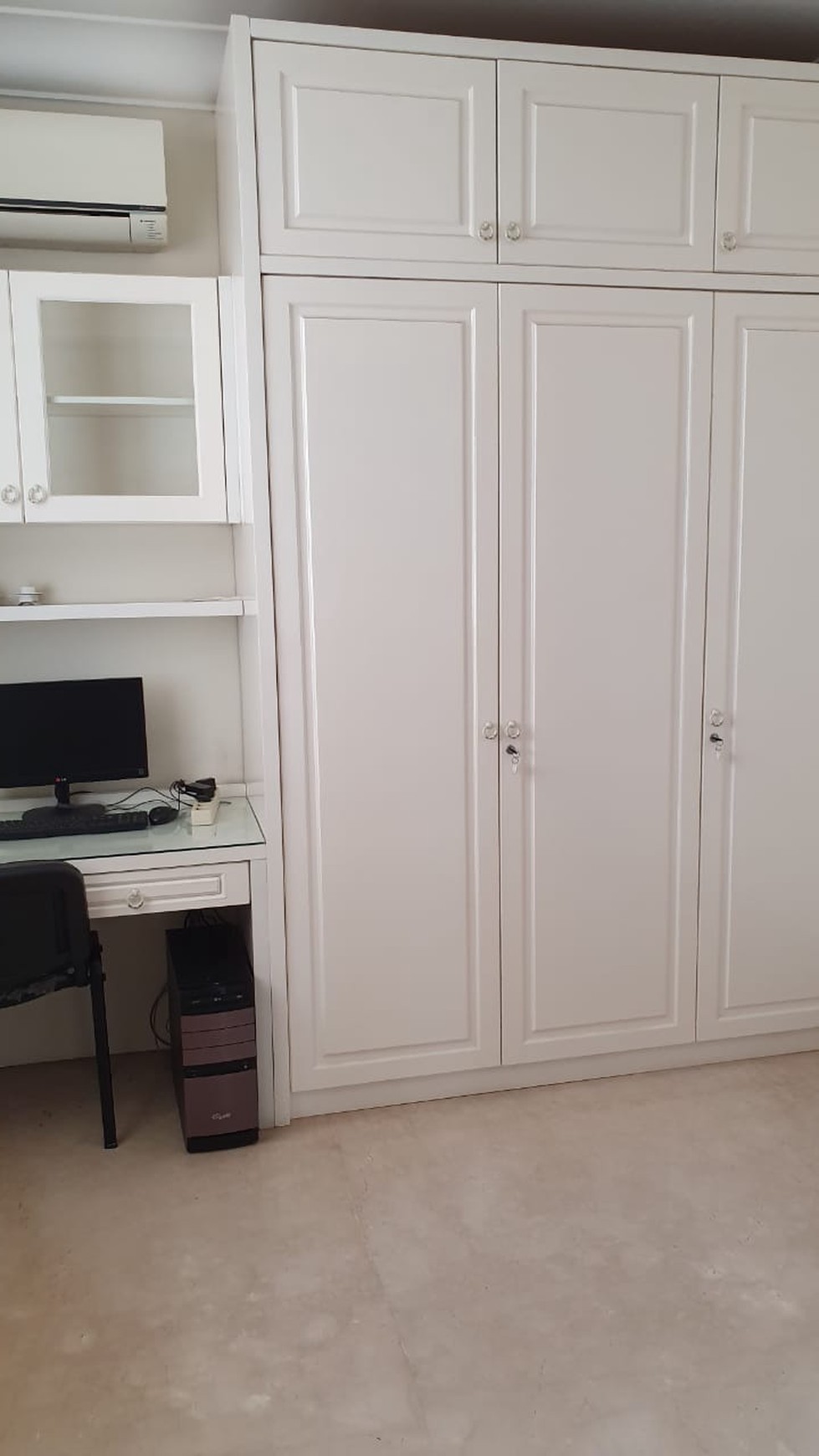 Sewa Rumah Metro Alam Pondok Indah ... Ada Lift.. Ada