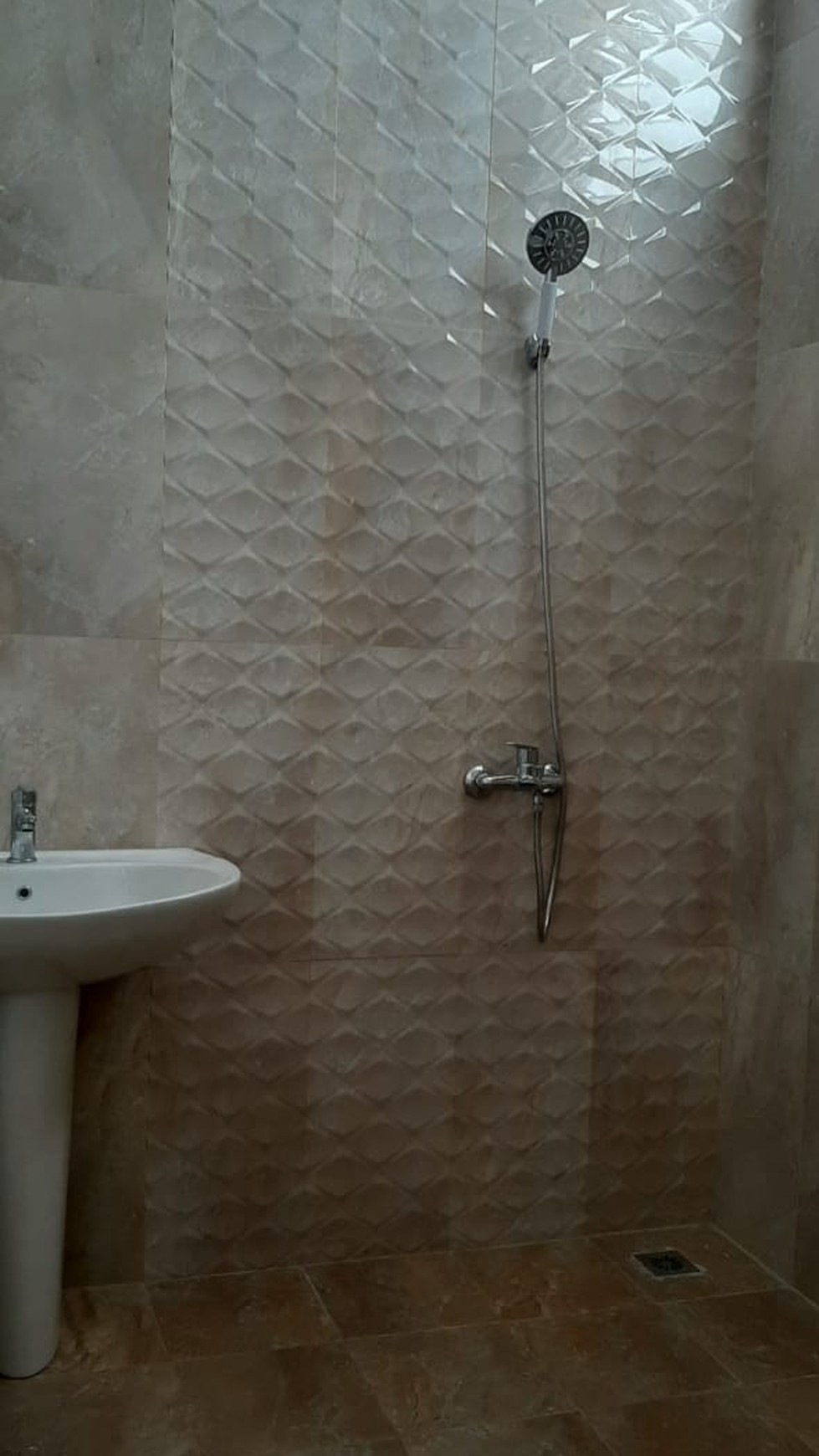 Rumah Baru,siap huni,lokasi oke di Bintaro Jaya 2