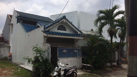 TURUN HARGA !!! Rumah Strategis, Hunian Nyaman dan Asri @Graha Bintaro