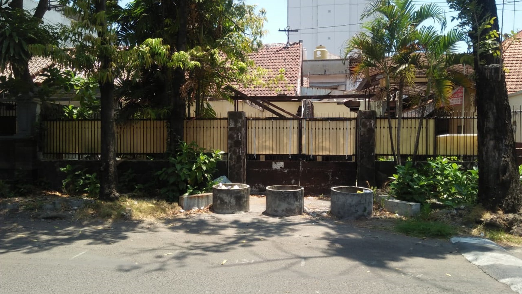 Rumah Hitung Tanah Jalan Prapanca Surabaya