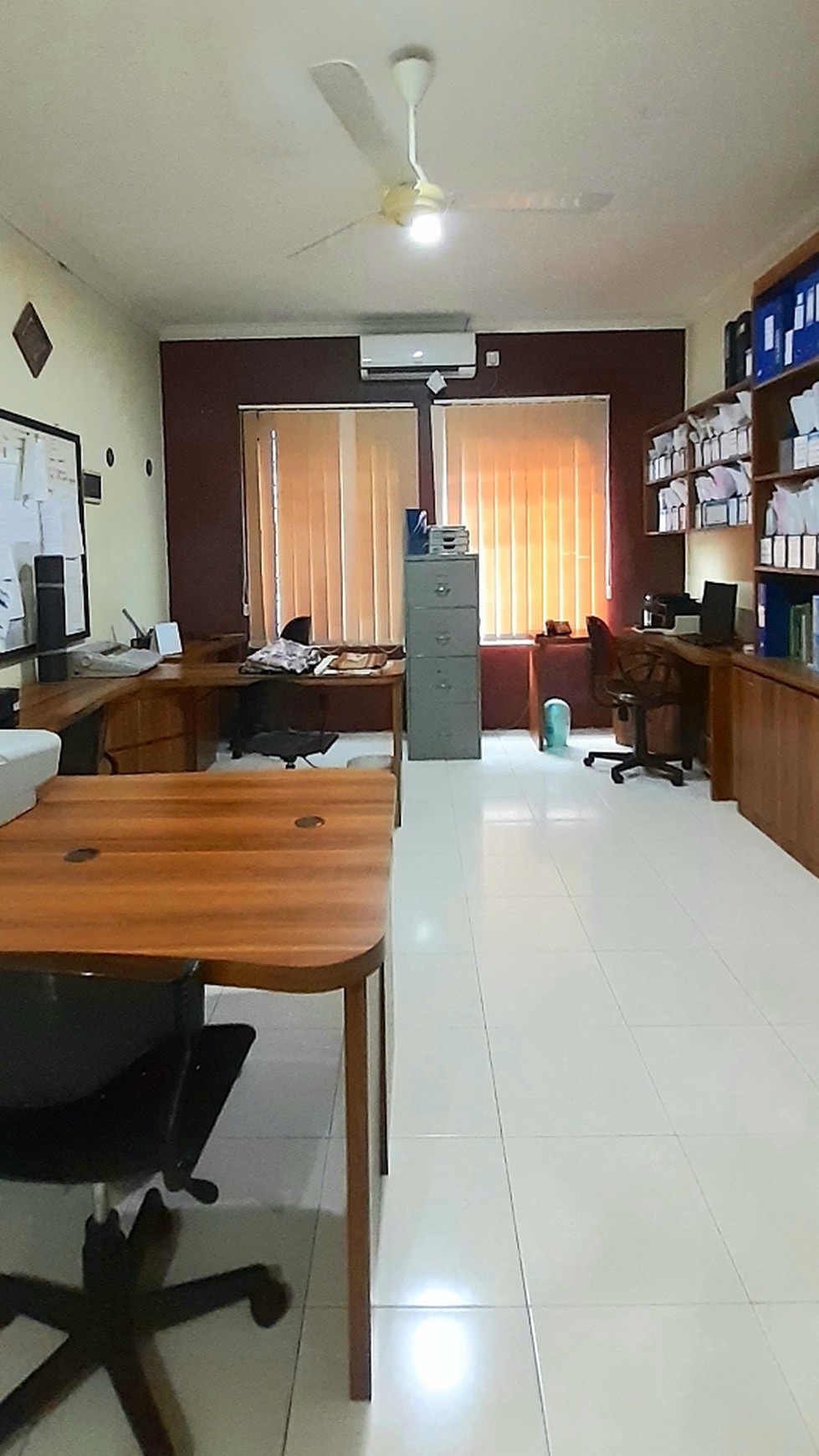 Ruko Victorian 2 Lt. Luas 32m harga 60 Jt/thn, Bintaro Sektor 3