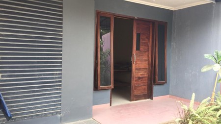 Minimalis Di Komplek Pajak Cipadu