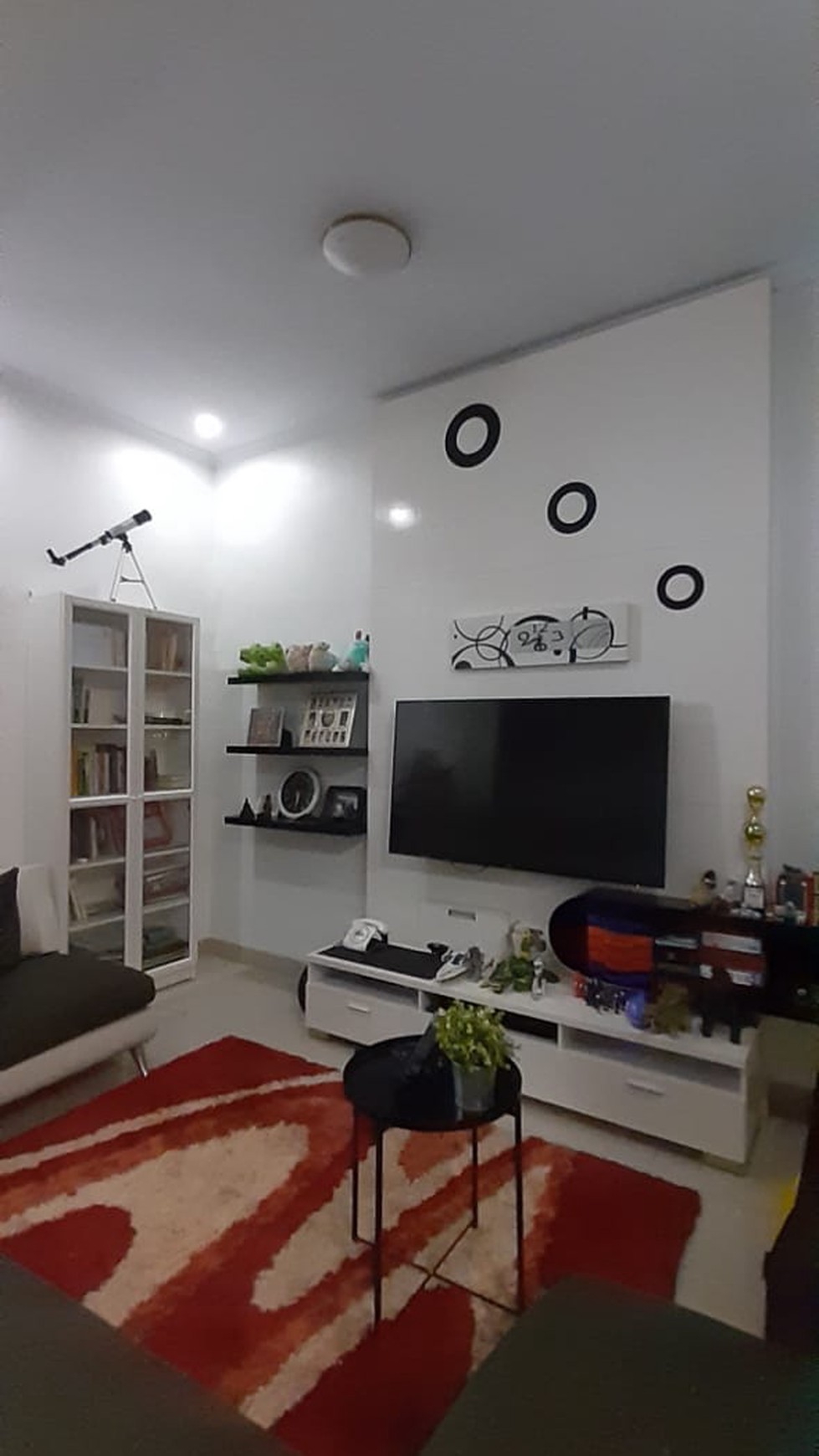 Rumah cantik di Rajawali, Sawah Baru