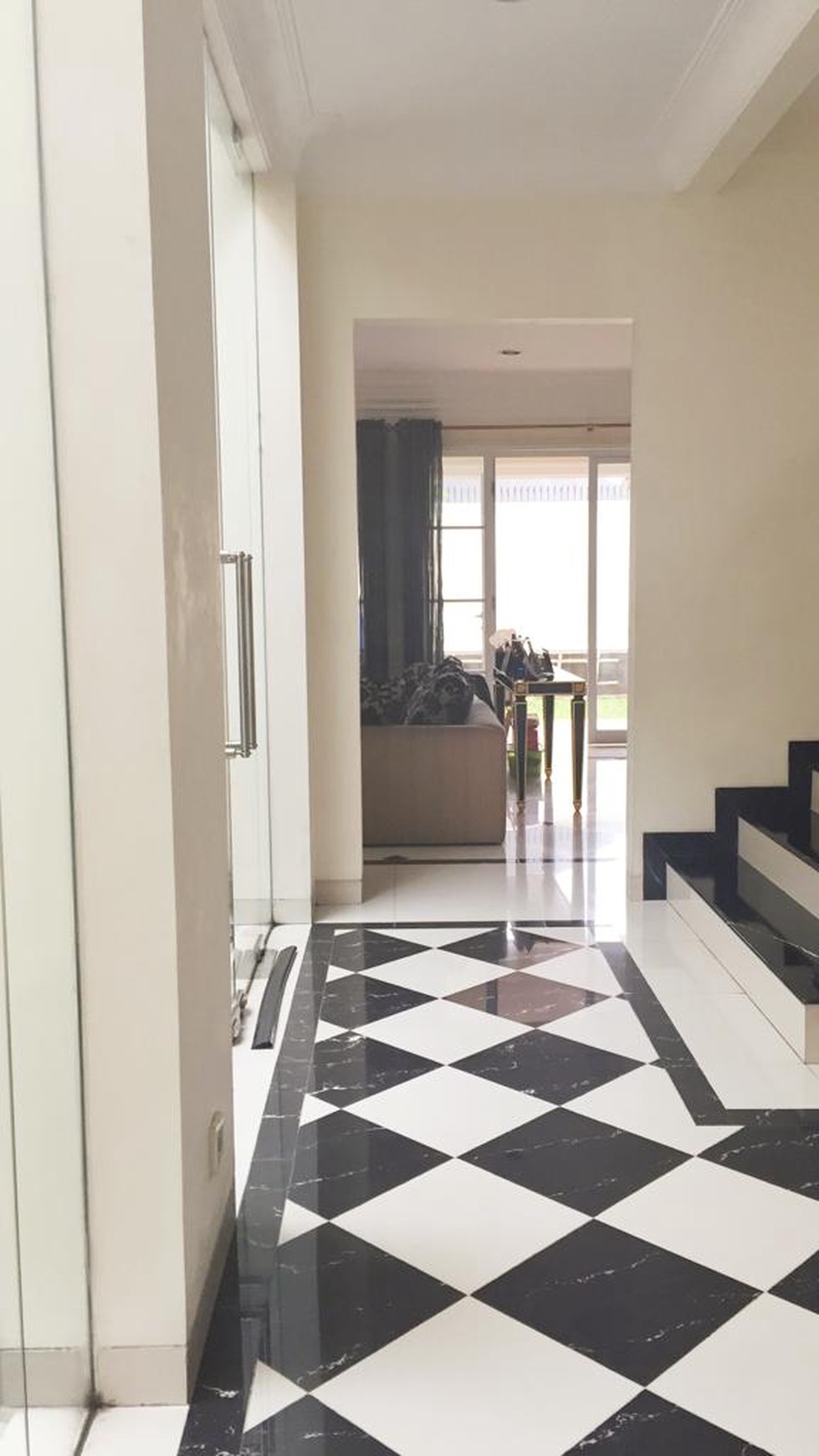 Rumah di Cempaka Putih, Tangerang Selatan