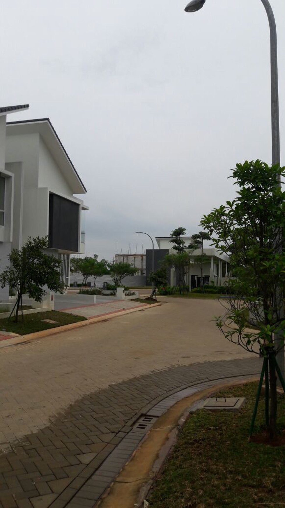 Rumah dalam cluster,Baru di Bintaro 9