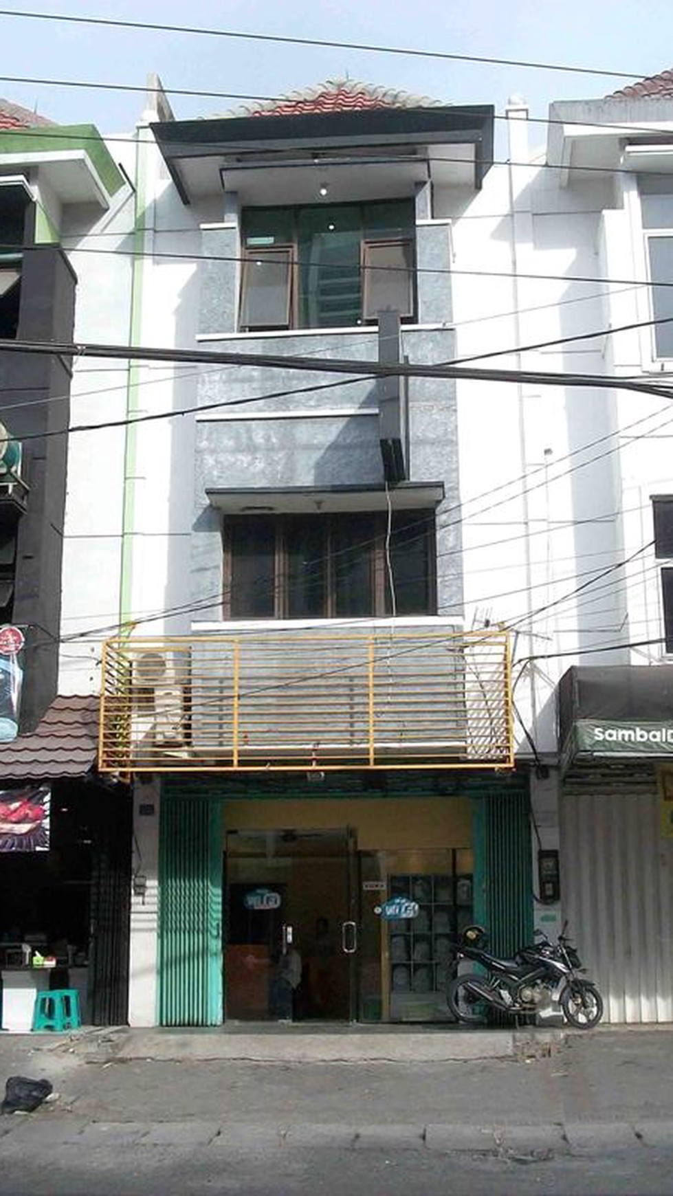 Sewa Ruko 3.5 Lantai, Strategis, Nol Jalan Raya, Ramai, Siap Pakai, sewa min 2 th