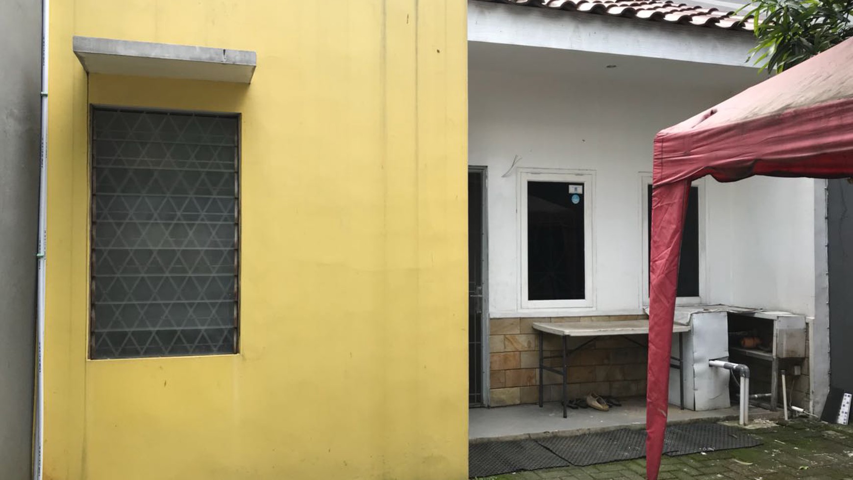 Rumah Di Villa Melati Mas Regency