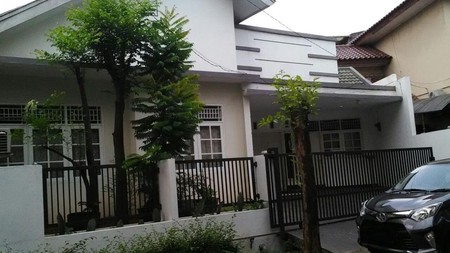 Rumah di Bintaro Jaya sektor 9