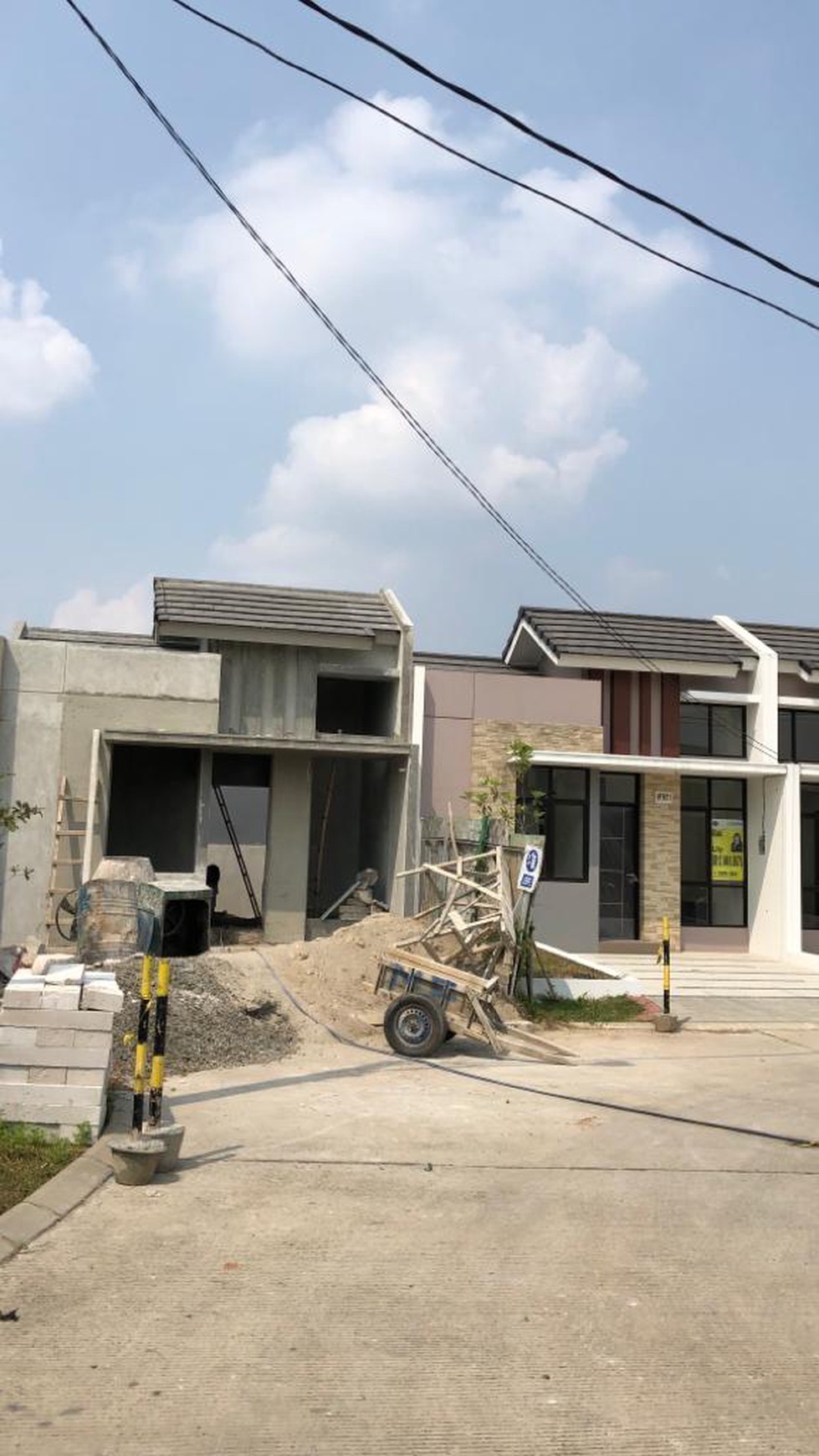 Rumah cluster Villagio East WF 16 Citra Raya Tangerang