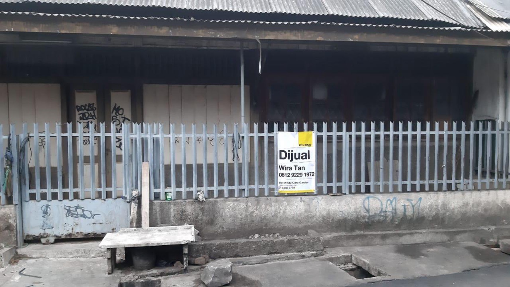 Jual Rumah Tua Hitung Tanah di Palmerah Utara