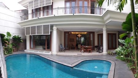 Sewa Rumah di Pondok Indah Metro Kencana.... 5 Bedrooms