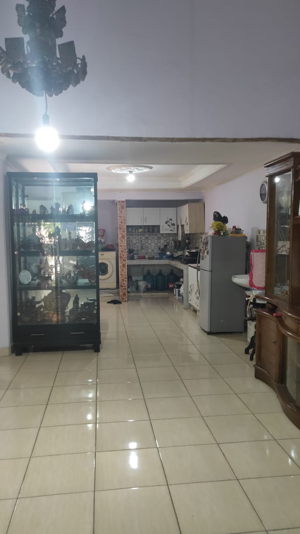 Rumah 1,5 lantai yang Asri Harga nego sampai deal di Semper Jakarta Utara