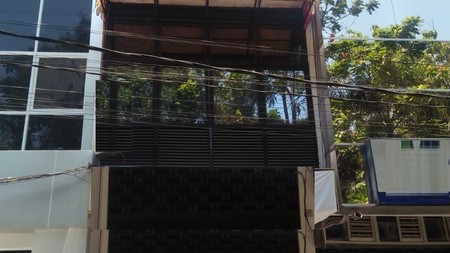 Ruko Strategis untuk usaha kekinian Jalan Taman Apsari