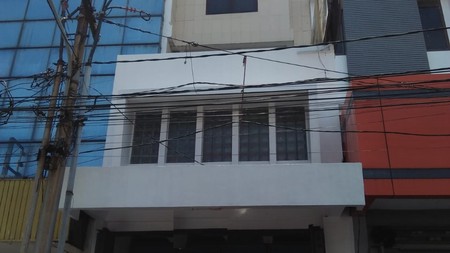 Ruko 6 lantai Jalan slompretan