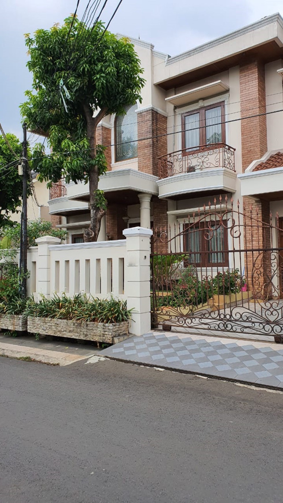 Disewakan Rumah Bagus Di Cipete, Jakarta Selatan