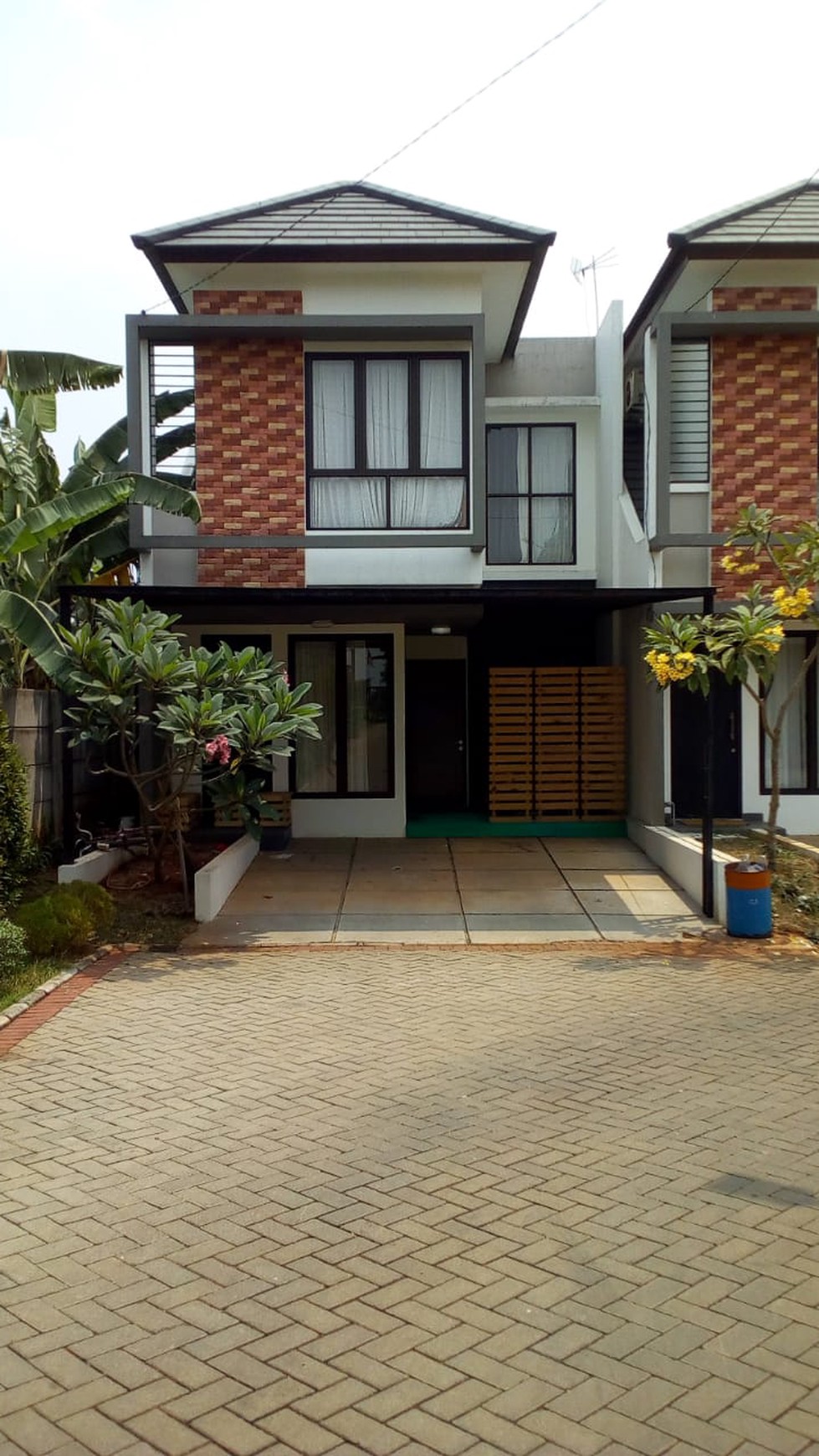 Rumah Cantik, Siap Huni di Ciputat