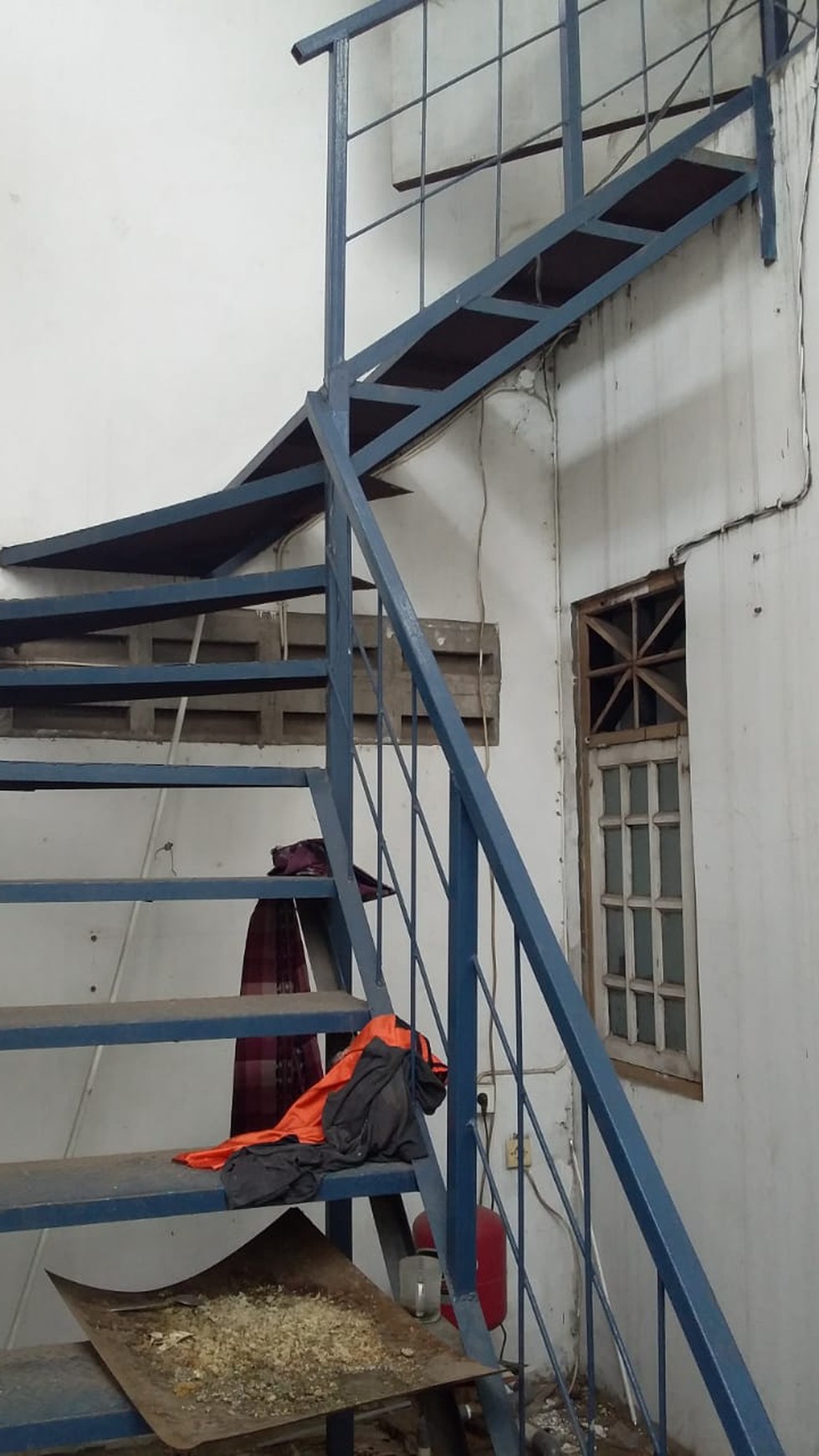 Ruko strategis,siap huni di Pondok Kacang