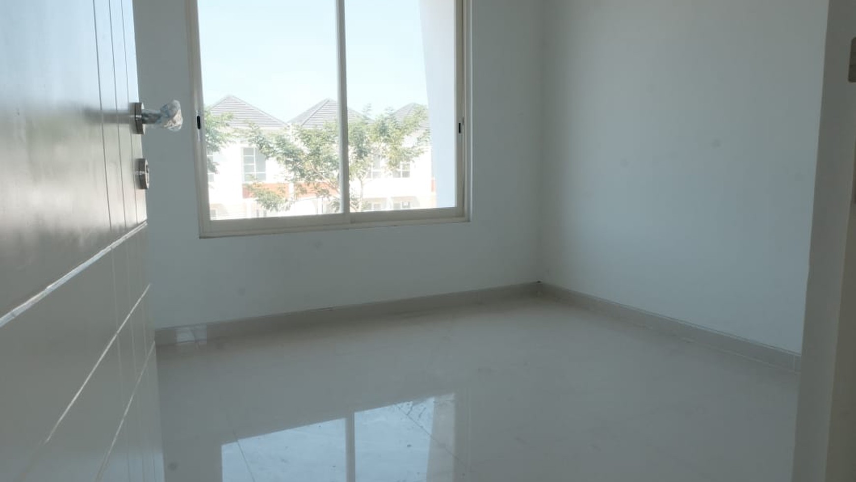 Rumah dijual Puri Surya Jaya Valencia Street Gedangan