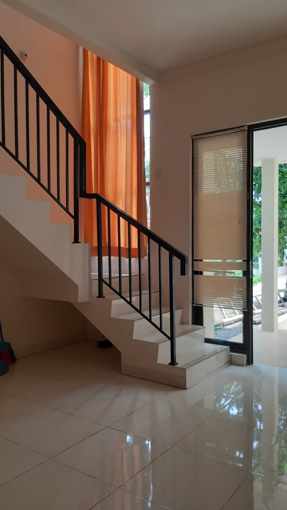 Rumah Bagus Di Discovery Terra, Bintaro Jaya