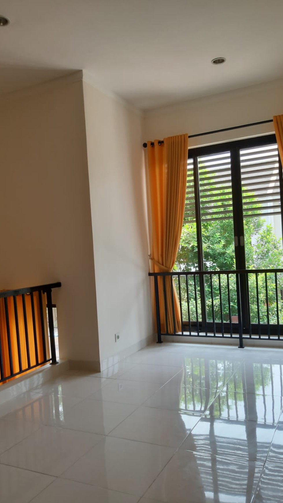 Rumah Bagus Di Discovery Terra, Bintaro Jaya