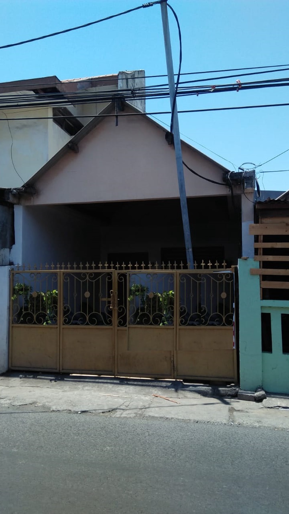 Rumah Nyaman di Jalan Kalibokor