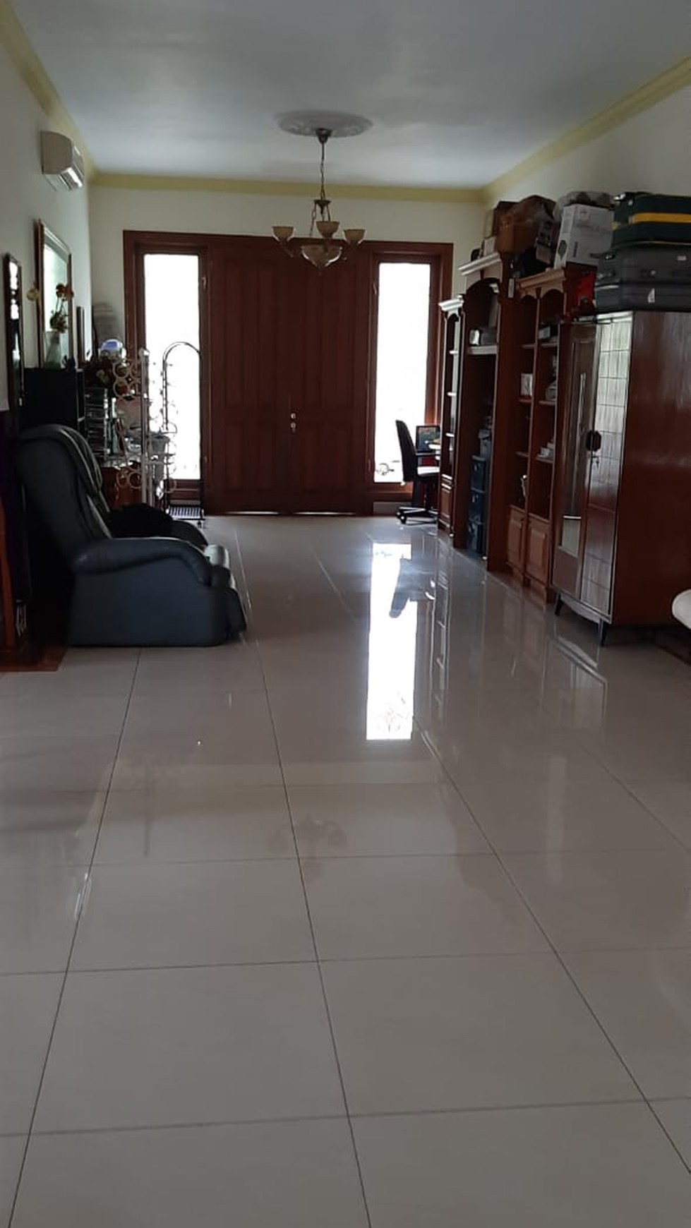 Rumah MEWAH, Siap Huni, dan Lokasi Strategis @Jl Pinguin, Bintaro