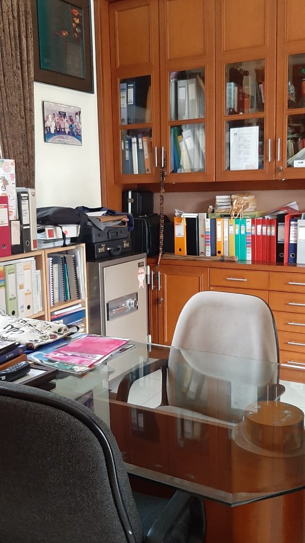 Rumah MEWAH, Siap Huni, dan Lokasi Strategis @Jl Pinguin, Bintaro