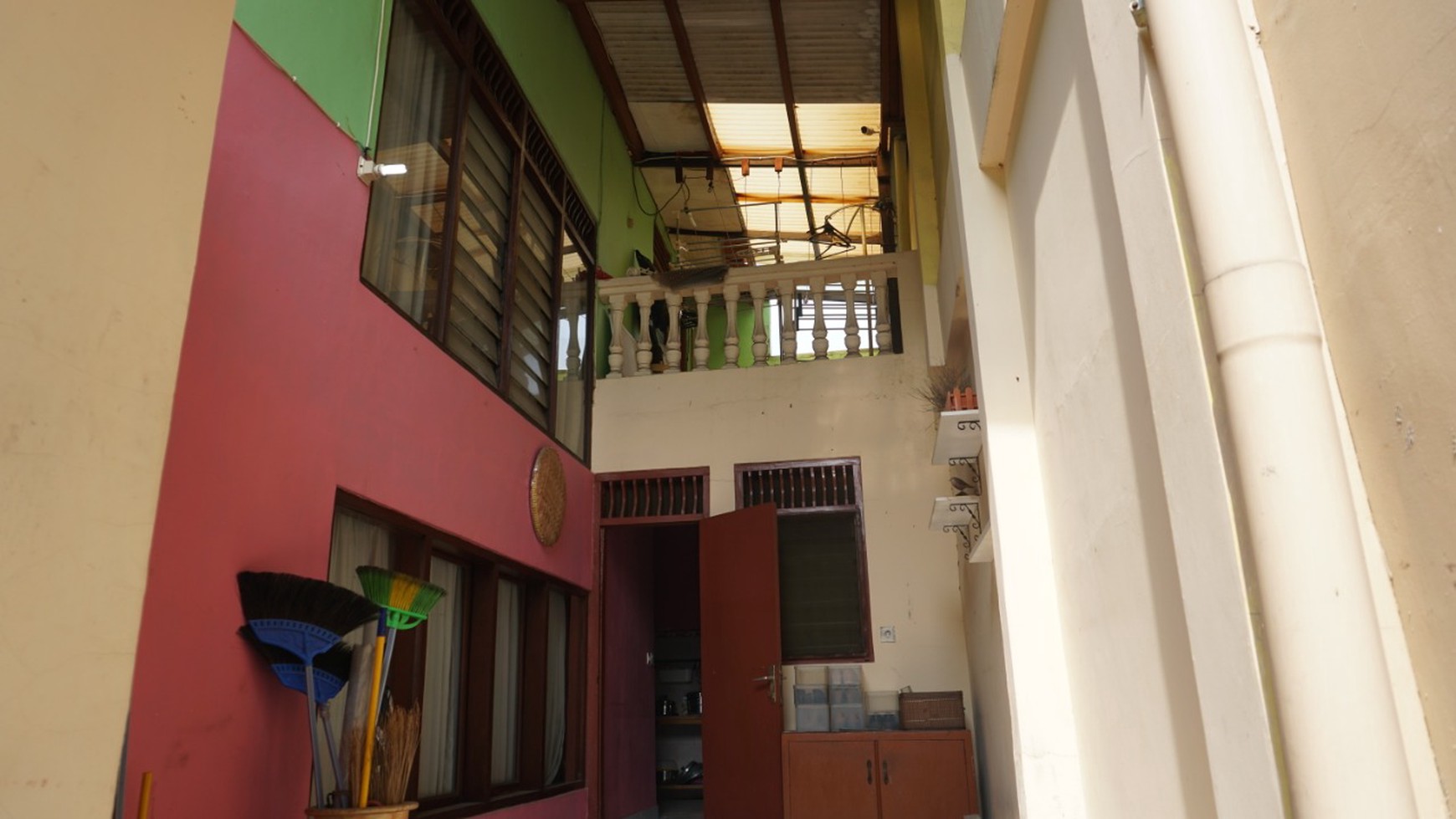 Rumah 2 Lantai Dekat Dengan Banyak Fasilitas Di Depok