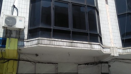 Ruko 3.5 lantai strategis jalan kedungdoro