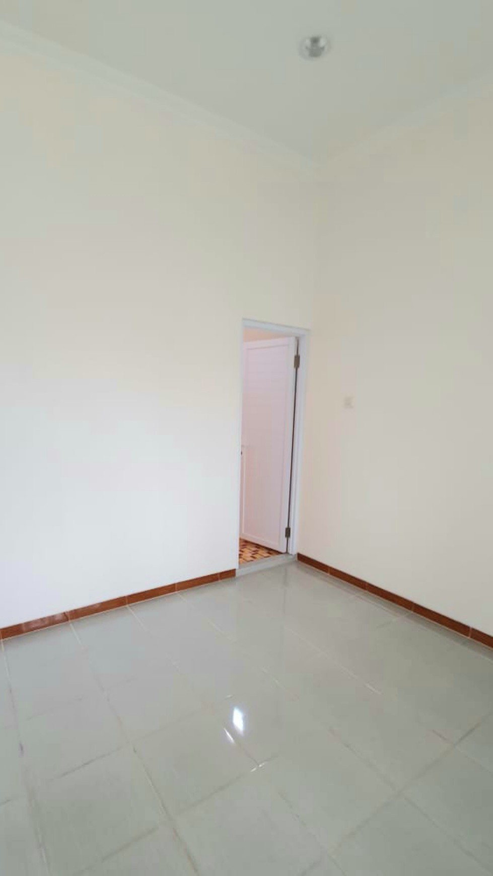 Rumah Hook Brand New Minimalis siap huni di kawasan Ciganjur harga 1,3M nego sampai DEAL