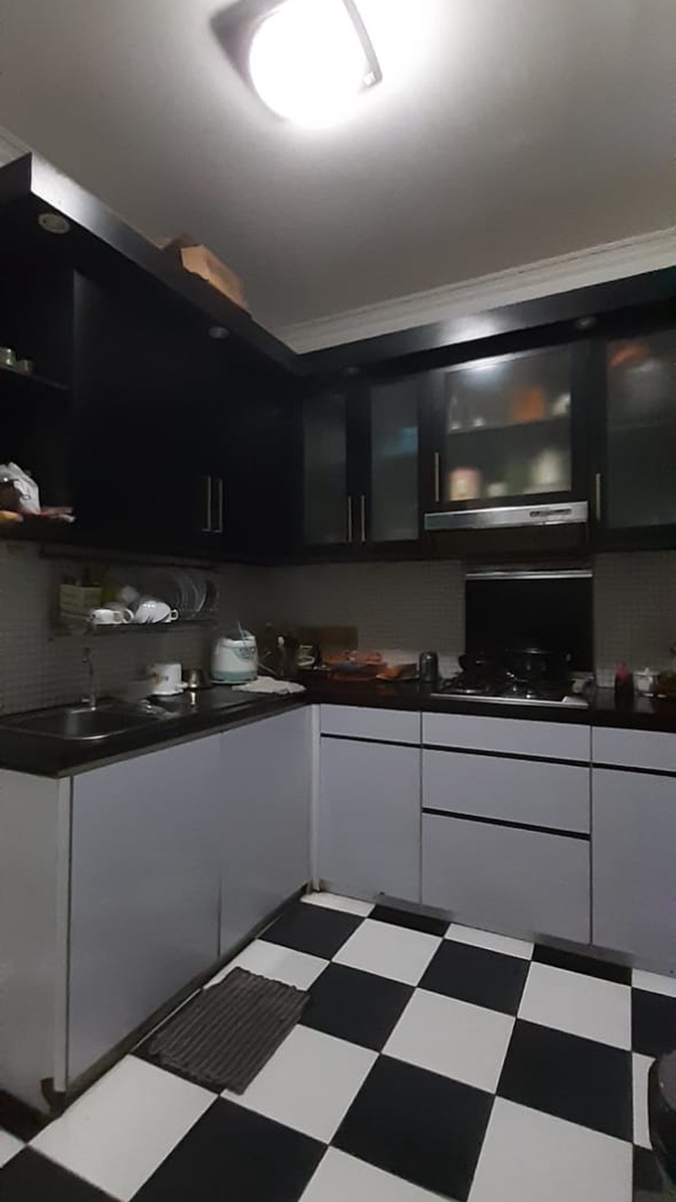 Rumah cantik dalam cluster bintaro  9