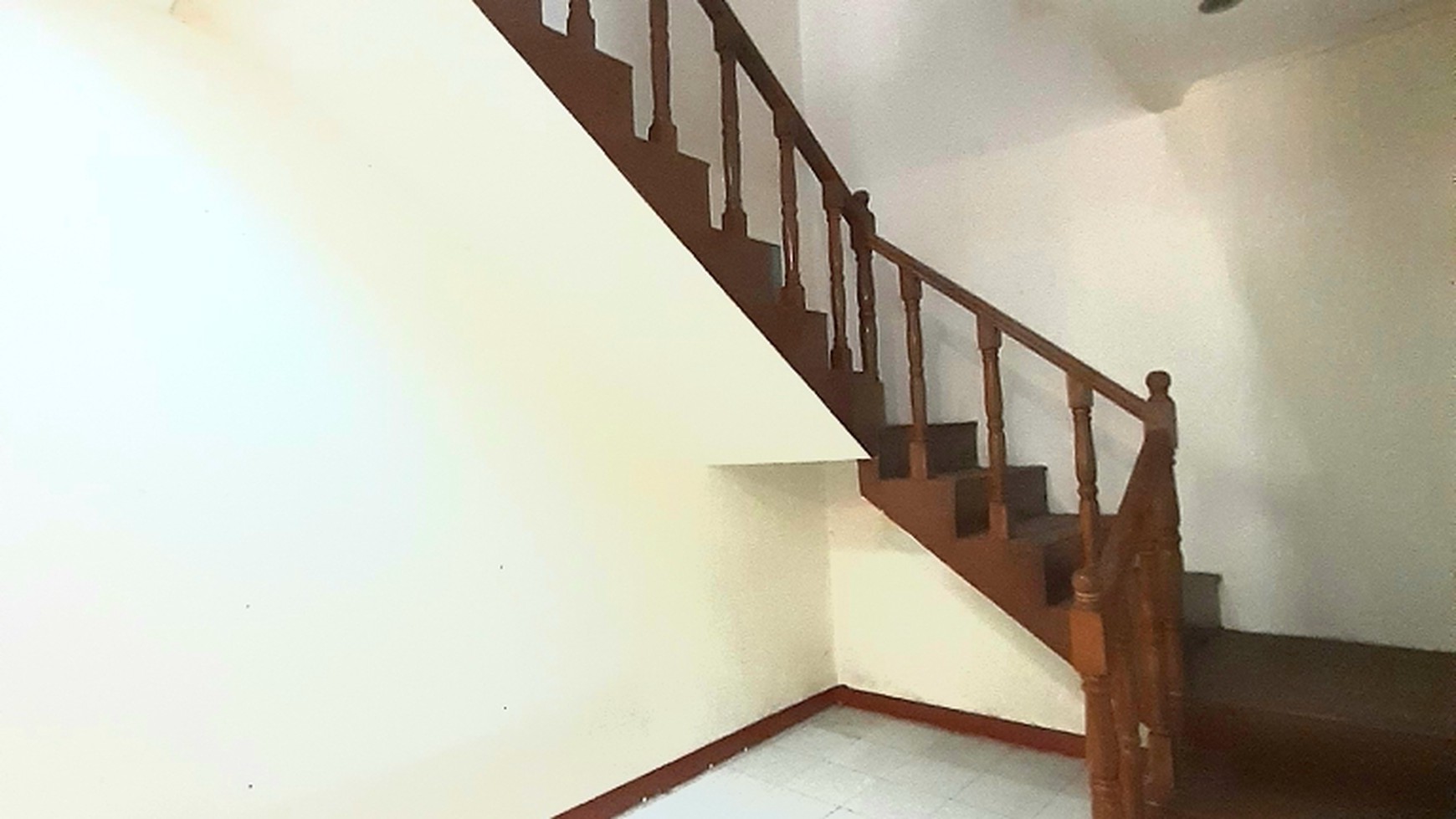 Rumah 2Lt di Sektor 9 Bintaro Jaya Harga 47,5Jt per Thn, MURAH!!! Jarang Ada