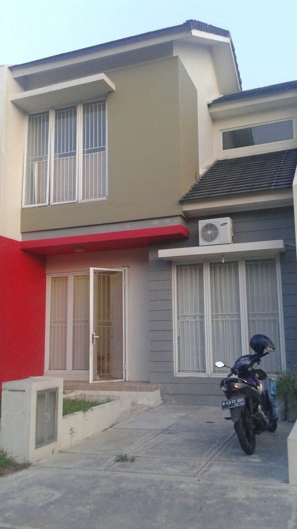 Rumah Murah Di Graha Raya