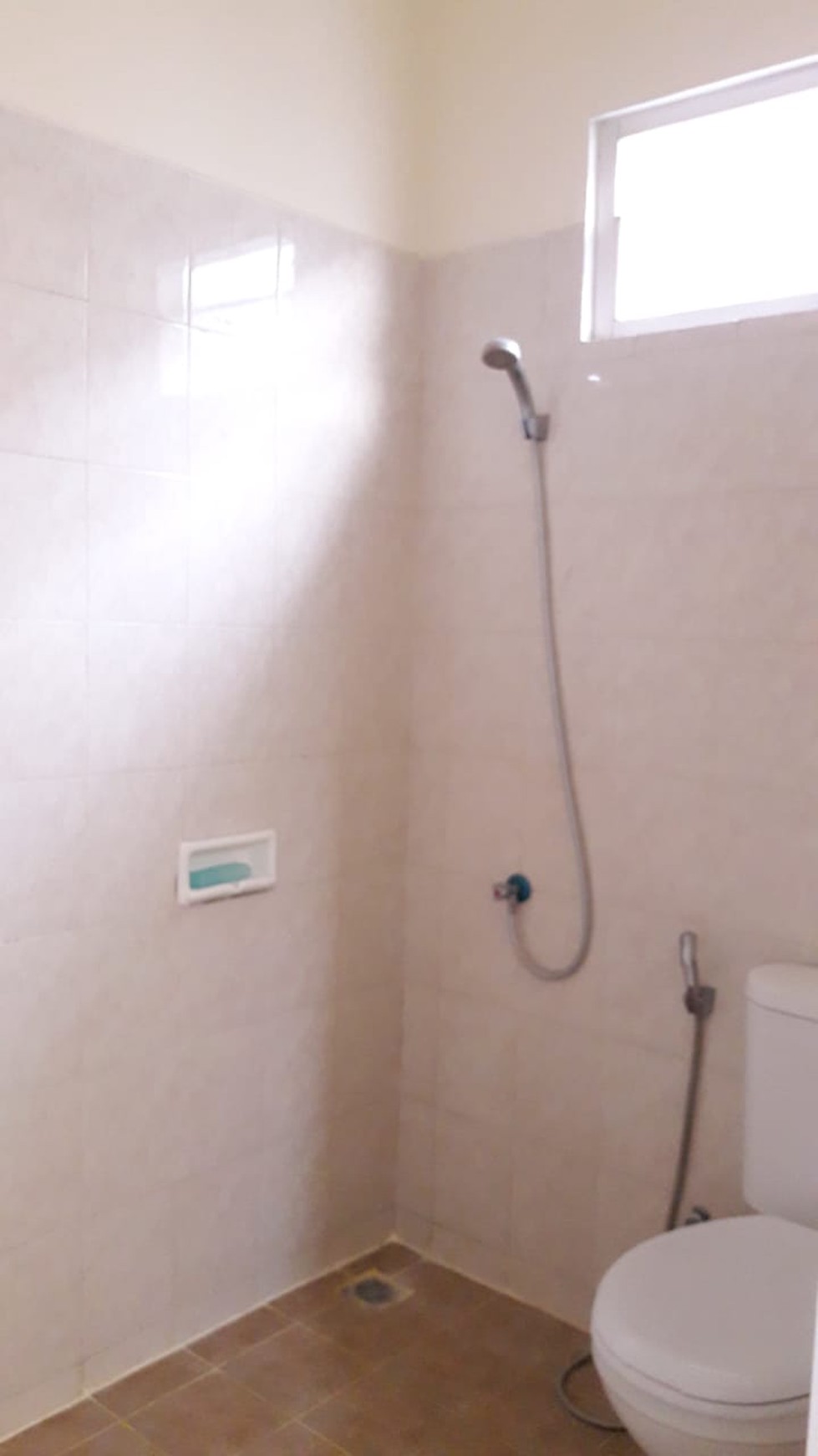 Rumah Murah Di Graha Raya