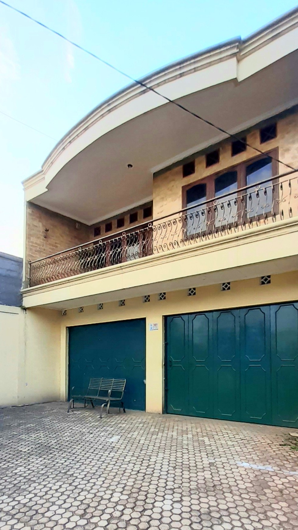 Rumah Komersial Pinggir Jalan Raya Luas 355m Harga 3,78M nego sampai DEAL