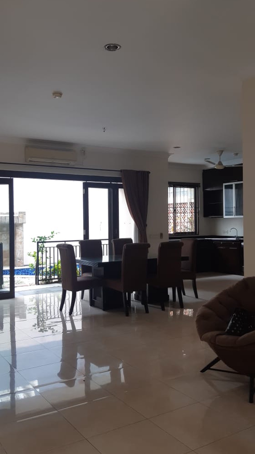 rumah cantik lokasi  pada cluster exclusive terbaik di  BSD