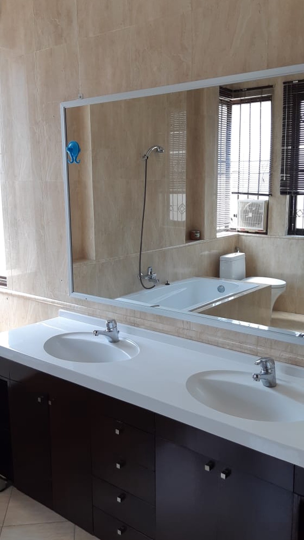 rumah cantik lokasi  pada cluster exclusive terbaik di  BSD