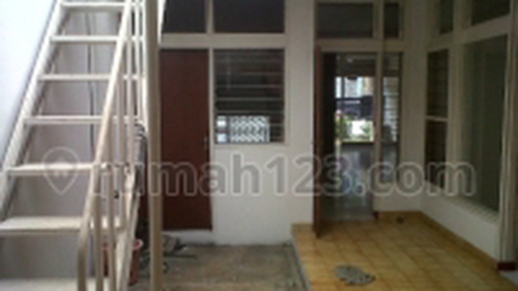 RUMAH STANDAR ASRI DEKAT PIM (HARGA DIBAWAH PASAR) DI AREA PINANG MAS PONDOK INDAH.