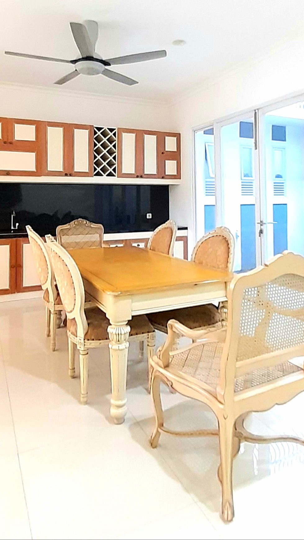 Rumah Cantiq Minimalis siap huni di Jagakarsa harga 5,6M Nego sampai DEAL