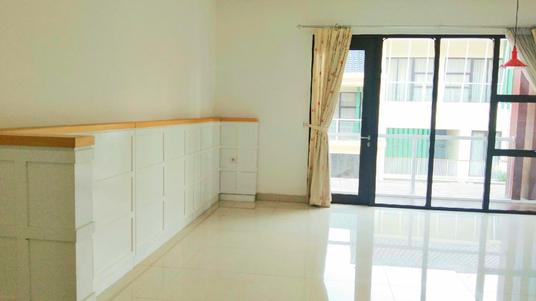 Rumah Minimalis siap huni di Kebayoran Garden Bintaro Jaya harga 5,2M nego sampai DEAL